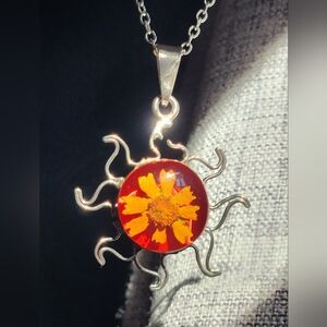 Daisy Sunburst Necklace